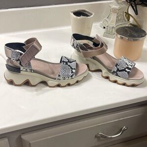 Sorel size 7.5 sandal